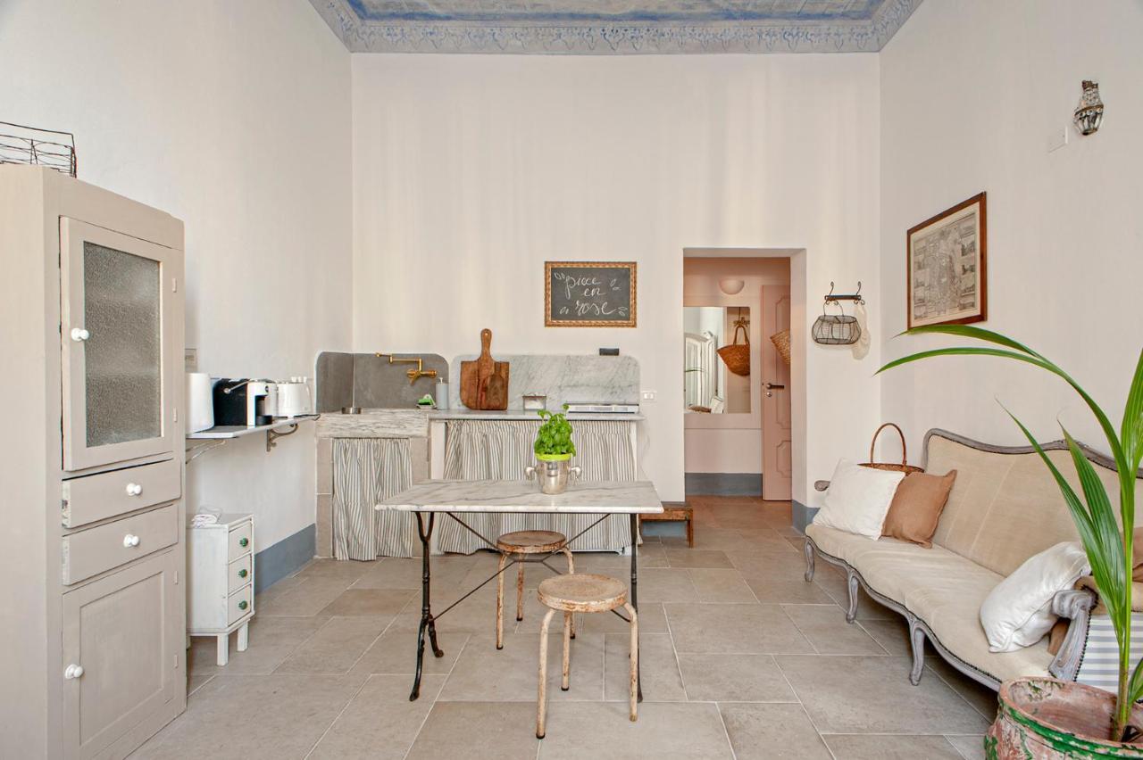 Piece En Rose Apartment Livorno Exterior photo